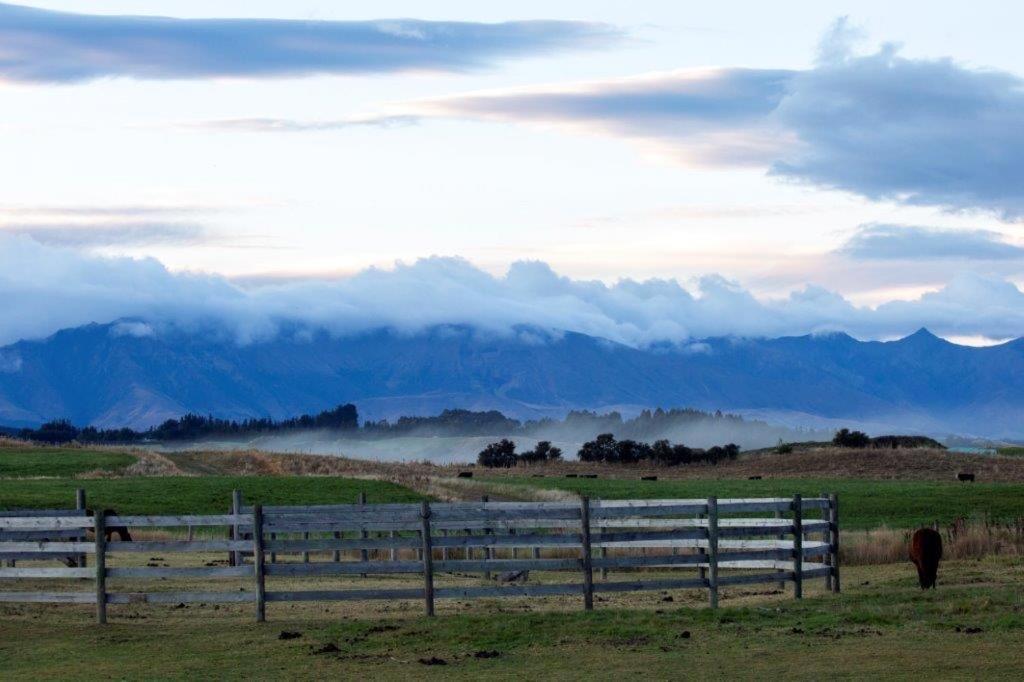 Kepler Oaks Chalet Te Anau Exterior foto